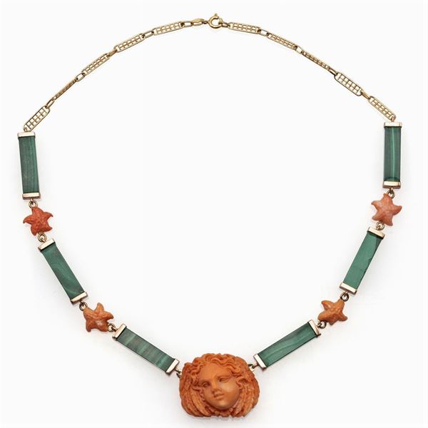 Collana in oro giallo 18kt  corallo e malachite