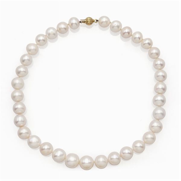 South Sea pearl necklace  - Auction FINE JEWELS  WATCHES FASHION VINTAGE - Colasanti Casa d'Aste