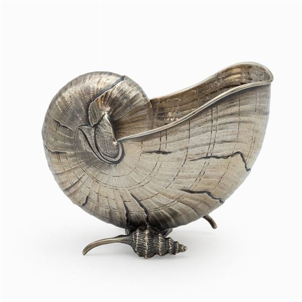 Mario Buccellati, silver shell  (Italy, 20th century)  - Auction FINE SILVER AND ART OF THE TABLE - Colasanti Casa d'Aste