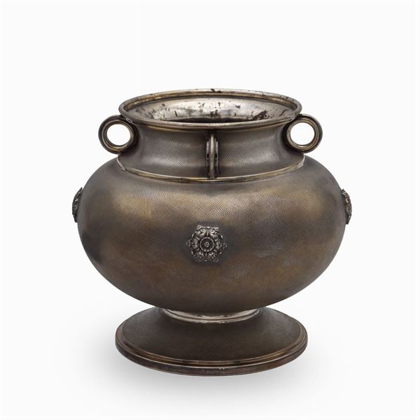 Buccellati, silver vase  (Italy, 20th century)  - Auction FINE SILVER AND ART OF THE TABLE - Colasanti Casa d'Aste