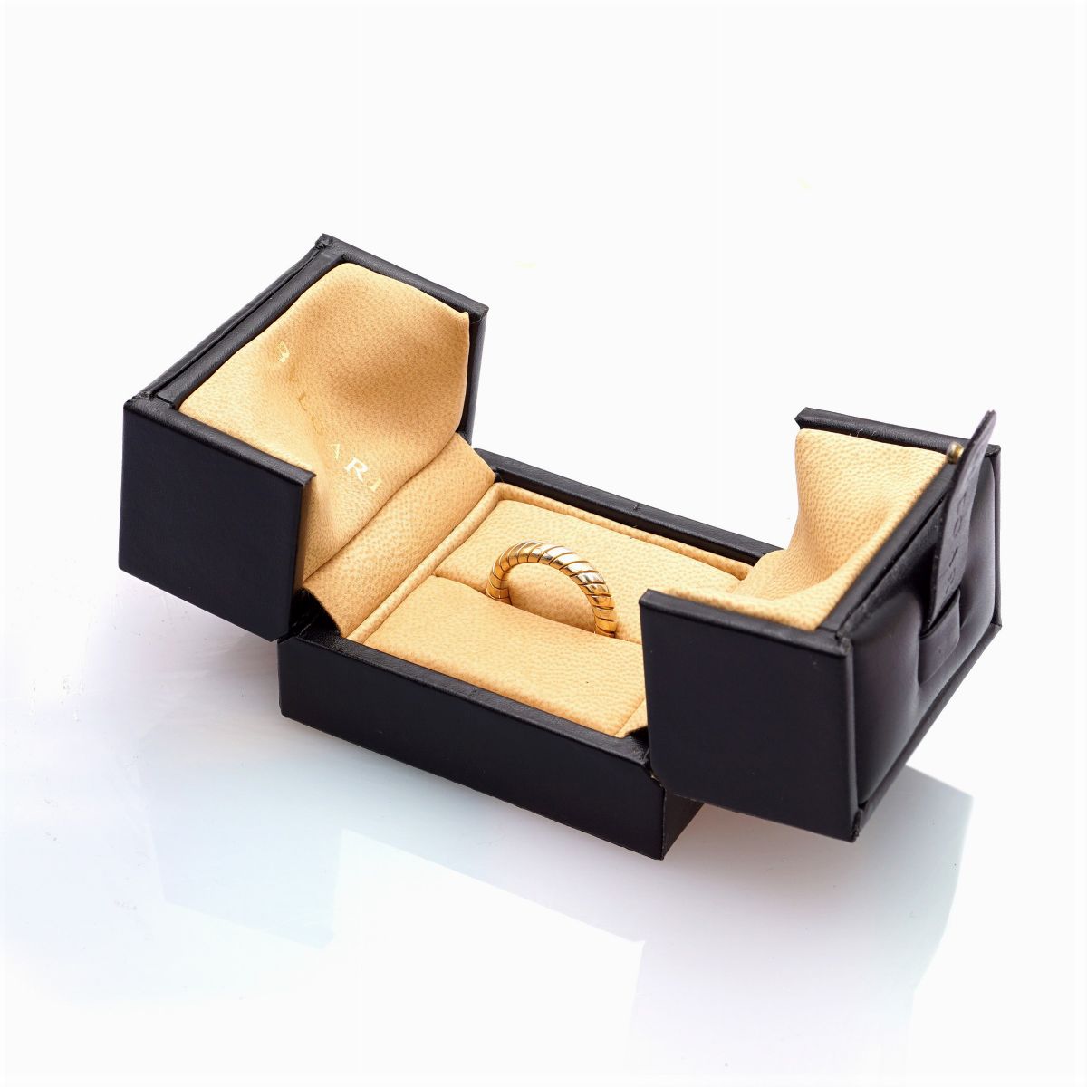 Bulgari Collezione Tubogas, Anello Eternel