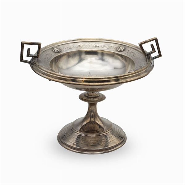 Silver centerpiece stand