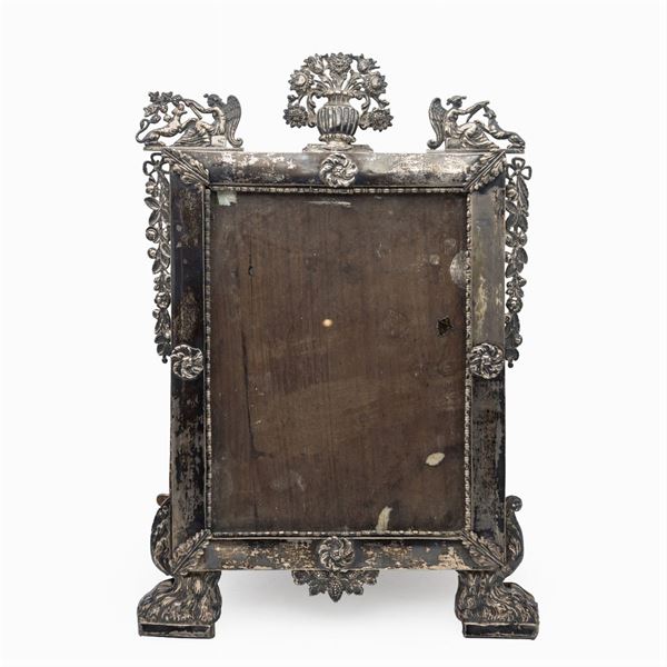 Cornice in argento e legno