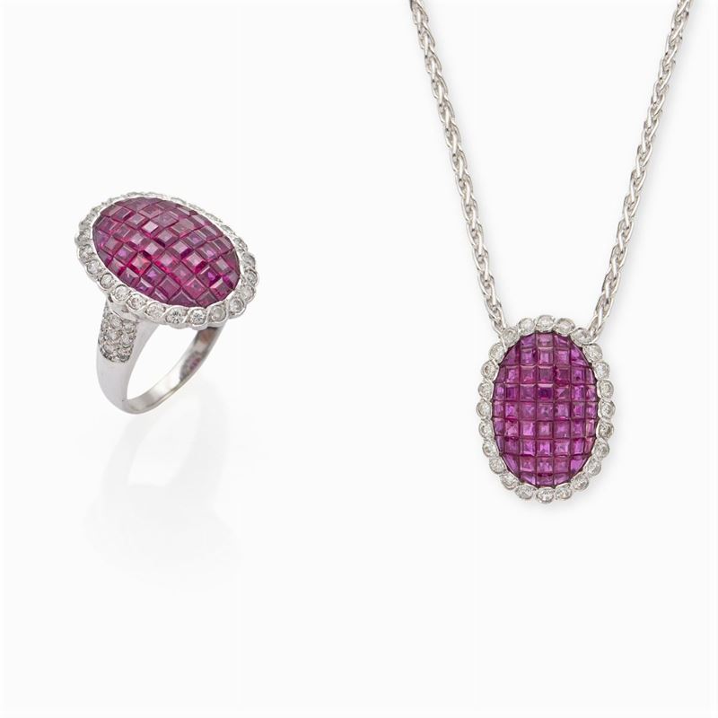 Anello e Collana con Pendente in Oro Bianco 18kt