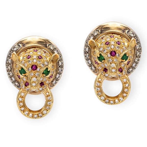 Yellow gold and diamonds panthere earrings