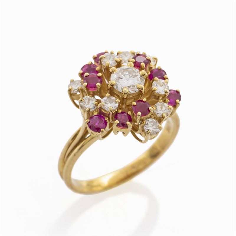 Anello Fiore in Oro Giallo 18kt Rubini e Diamanti