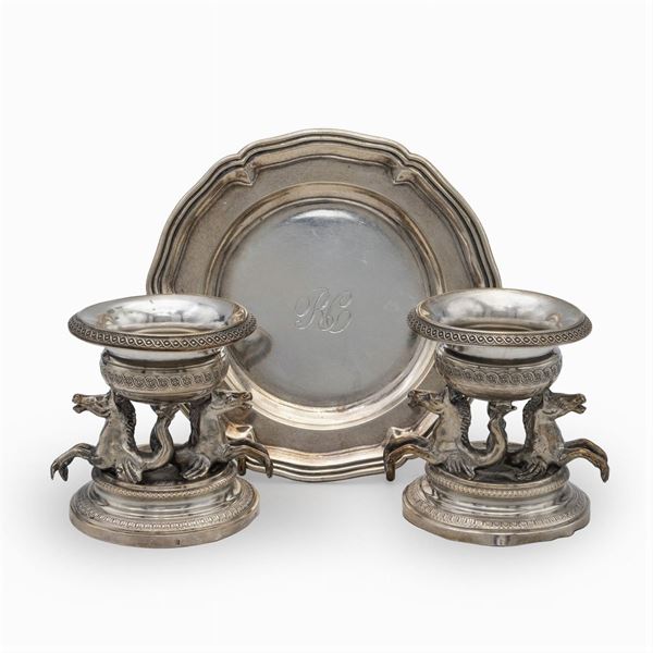 Gruppo di oggetti in argento (3)  (Roma, metà XIX Sec.)  - Asta ARGENTI E ARTE DELLA TAVOLA - Colasanti Casa d'Aste