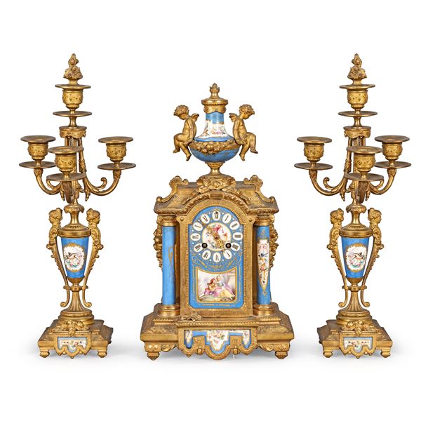 Trittico in antimonio dorato e porcellana policroma  (Francia, Napoleone III)  - Asta Dipinti Antichi, Arredi, Sculture e Oggetti d'Arte - Colasanti Casa d'Aste
