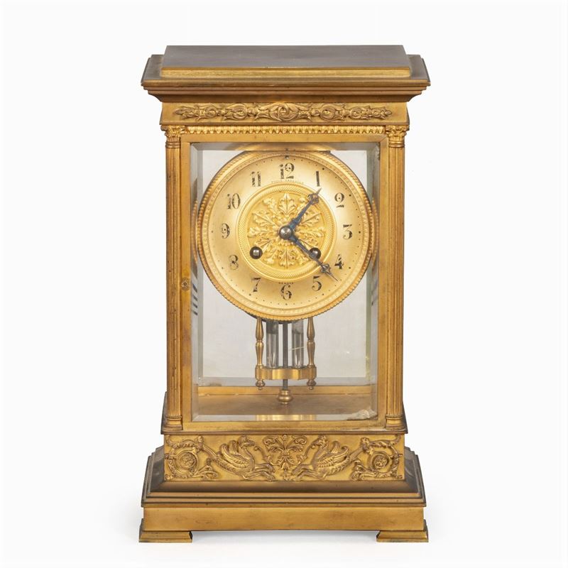 Pendola da Tavolo in Bronzo Dorato e Vetro