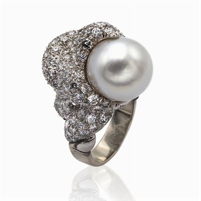 Anello Cocktail in Oro Bianco 18kt Perla South Sea e Diamanti