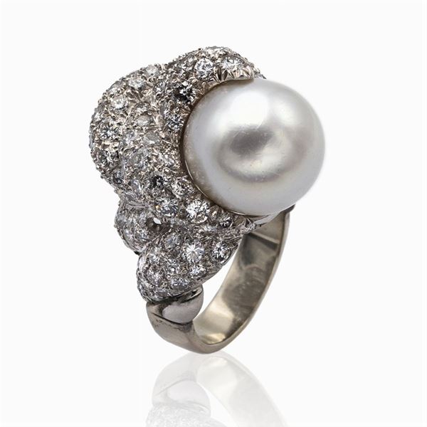 Anello cocktail in oro bianco 18kt  perla South Sea e diamanti
