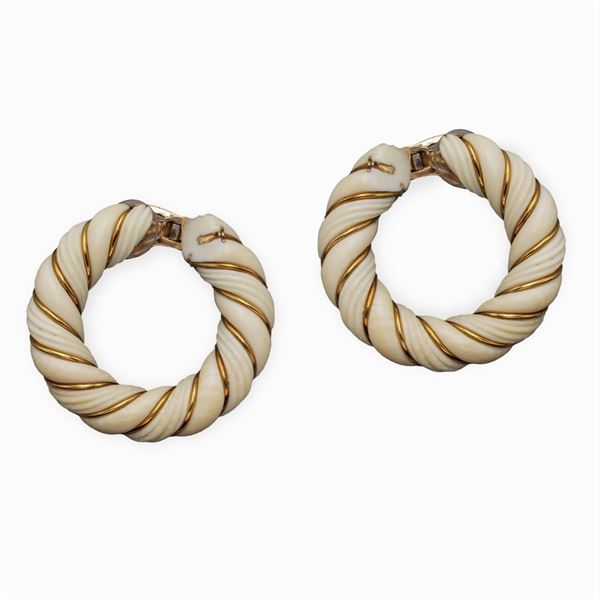 Van Cleef & Arpels, creole earrings