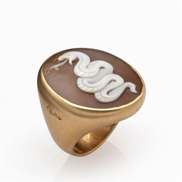 Pomellato collezione Eva, anello in oro rosa satinato