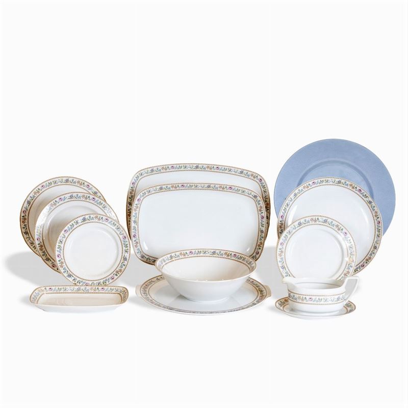 Eschenbach, Servizio da Tavola in Porcellana (81)