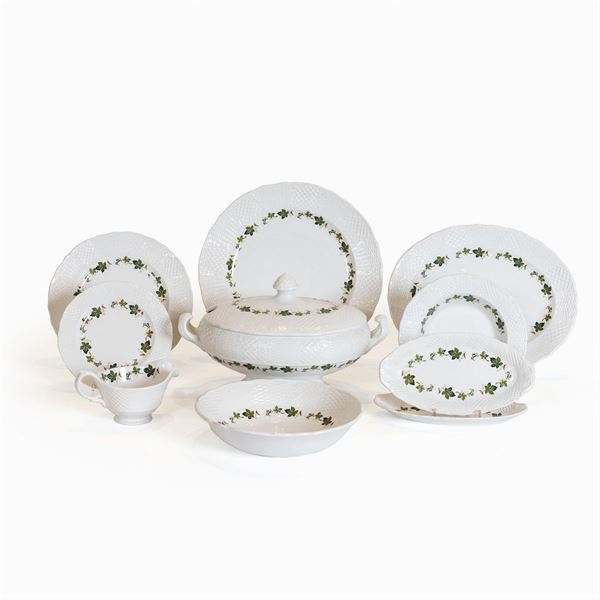 Marlborough Old English Simpsons Potter (41)  (England, mid-20th century)  - Auction FINE SILVER AND ART OF THE TABLE - Colasanti Casa d'Aste