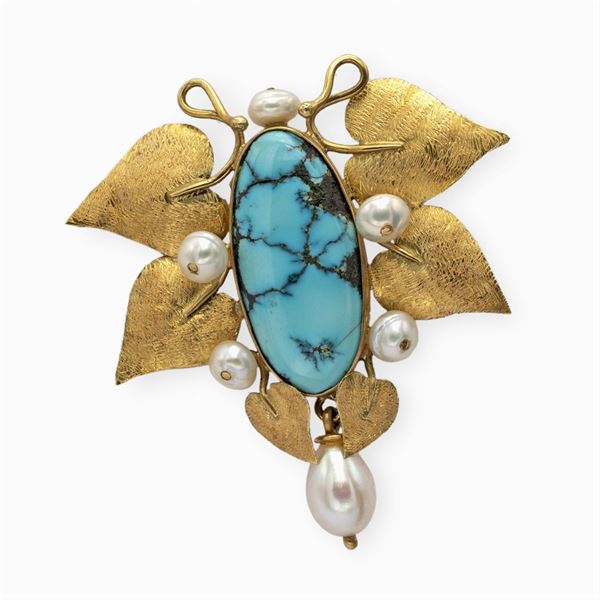 18kt satin yellow gold butterfly brooch with natural turquoise