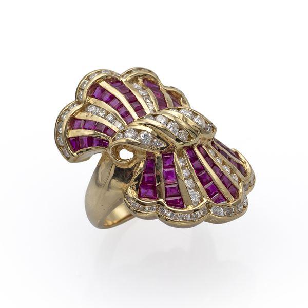 18kt yellow gold butterfly ring with diamonds and rubies