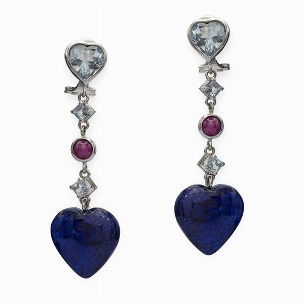 18kt white gold heart shaped pendant earrings