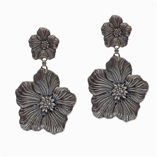 Gianmaria Buccellati collezione Gardenia, orecchini pendenti in argento