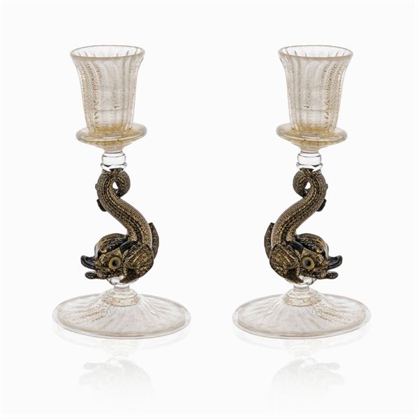 Coppia di candelieri  (Murano, XX Sec.)  - Asta ARGENTI E ARTE DELLA TAVOLA - Colasanti Casa d'Aste