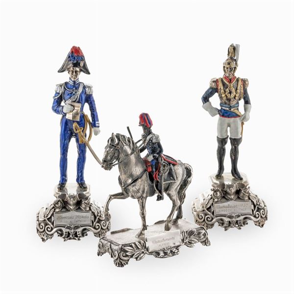 Three silver and polychrome enamel soldiers  (Italy, 20th century)  - Auction FINE SILVER AND ART OF THE TABLE - Colasanti Casa d'Aste