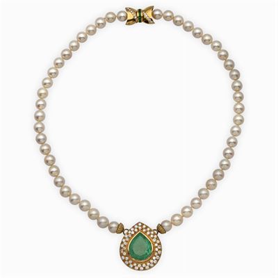 Pendente in Oro Giallo 18kt con Smeraldo Naturale Ct 16,50