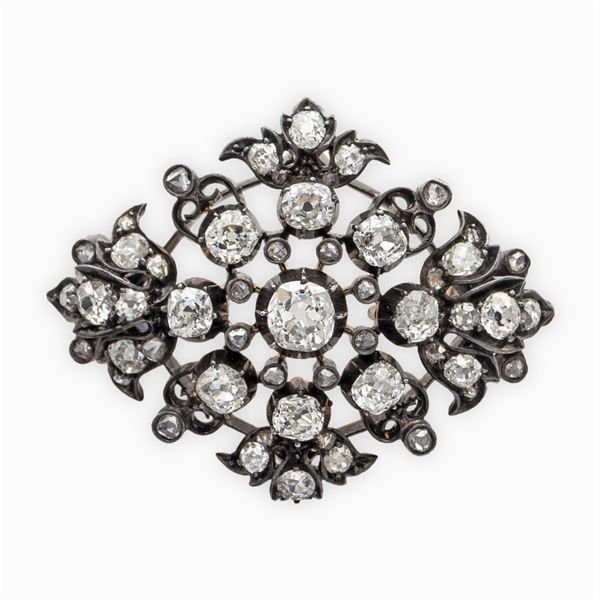 Gold, silver and diamond brooch