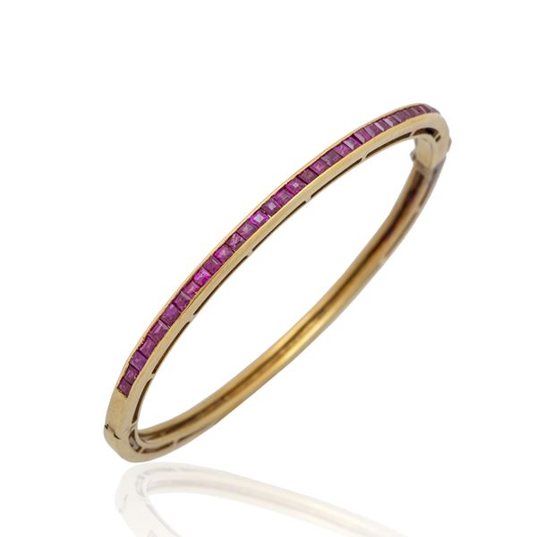 18kt yellow gold and ruby riviere cuff bracelet