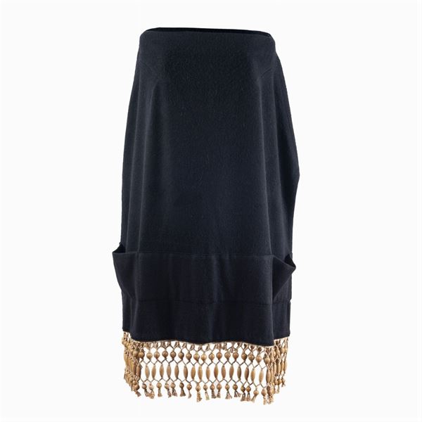 Valentino, poncho nella tonalità del nero  - Asta GIOIELLI  OROLOGI  FASHION VINTAGE - Colasanti Casa d'Aste