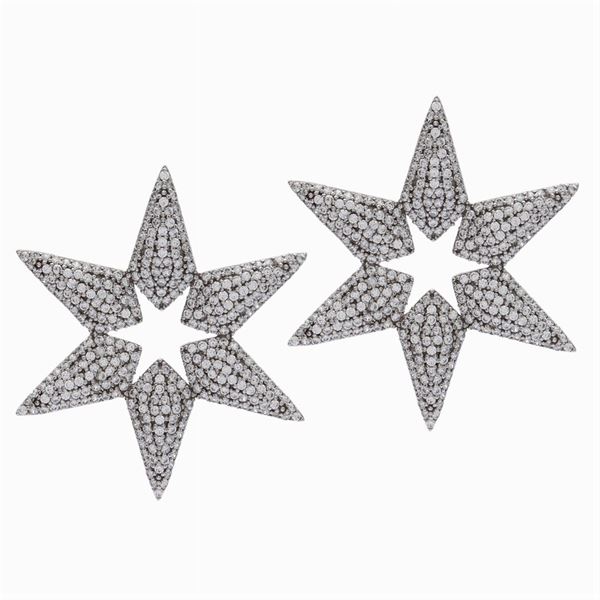 Bijou star shaped lobe earrings