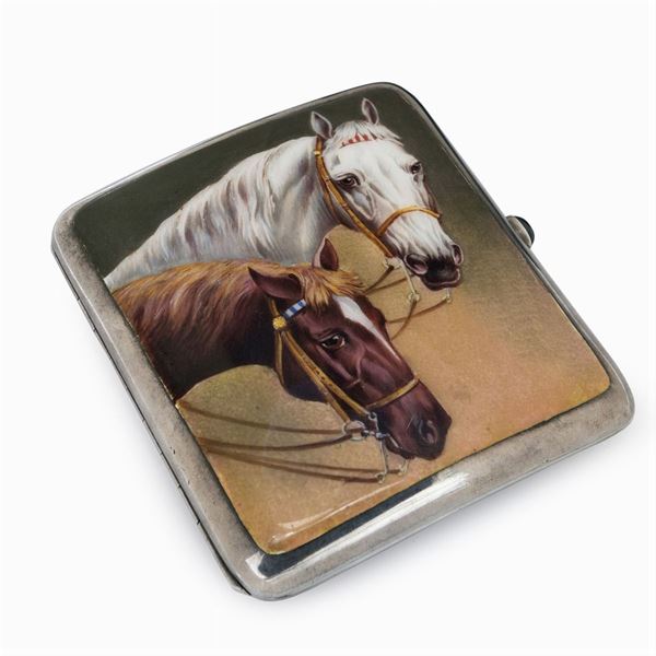 Silver and polychrome enamels snuffbox