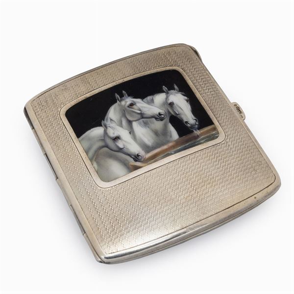 Silver and polychrome enamel snuffbox