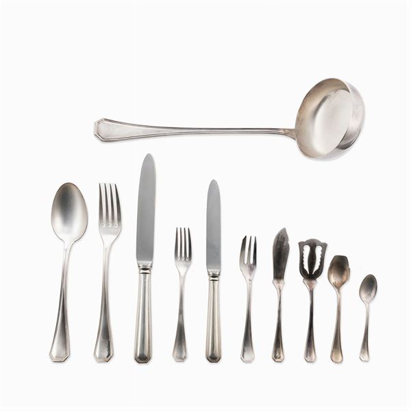 Servizio di posate ottagonale in argento (315)