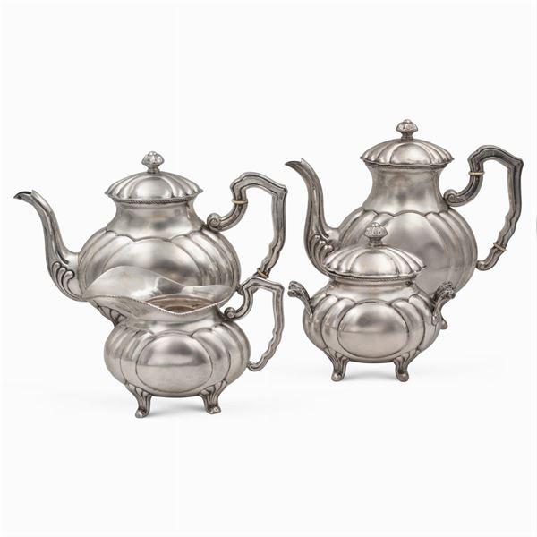 Silver tea and coffee service (6)  (Italy, 20th century)  - Auction FINE SILVER AND ART OF THE TABLE - Colasanti Casa d'Aste