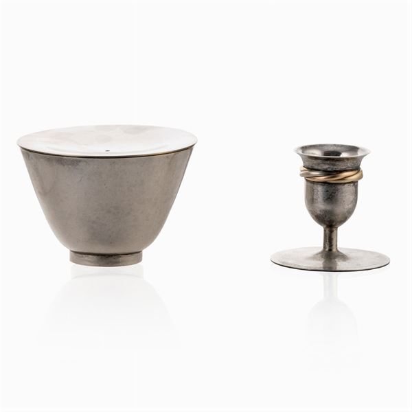 Gruppo di oggetti in argento (2)  (XX Sec.)  - Asta ARGENTI E ARTE DELLA TAVOLA - Colasanti Casa d'Aste
