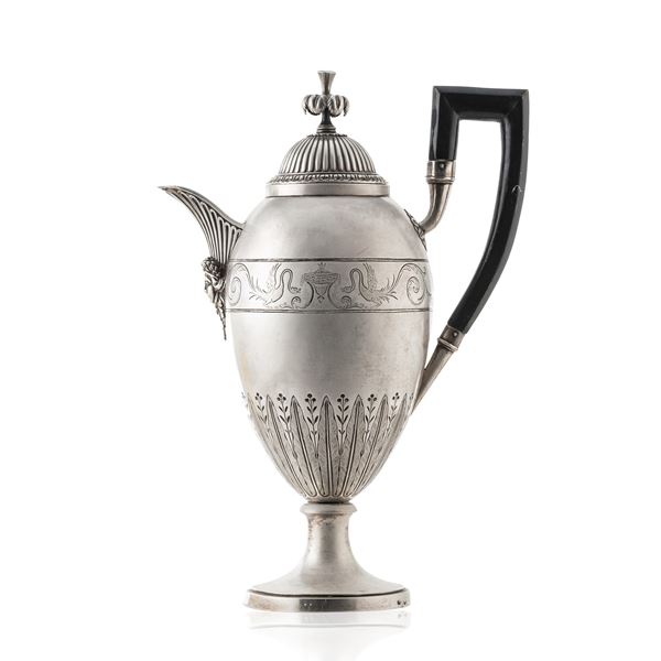 Caffettiera in argento  (Francia, XVIII-XIX Sec.)  - Asta ARGENTI E ARTE DELLA TAVOLA - Colasanti Casa d'Aste