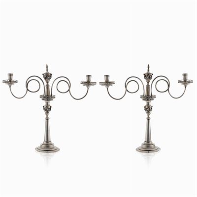 Coppia di Candelabri in Argento a Quattro Luci