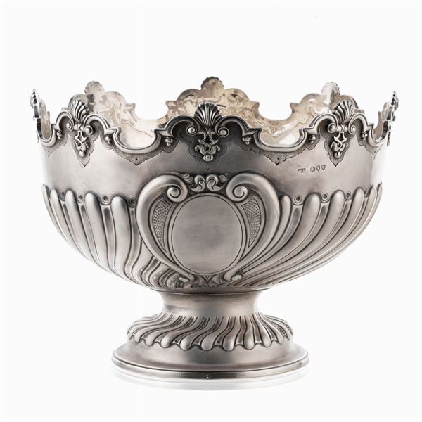 Circular silver basin