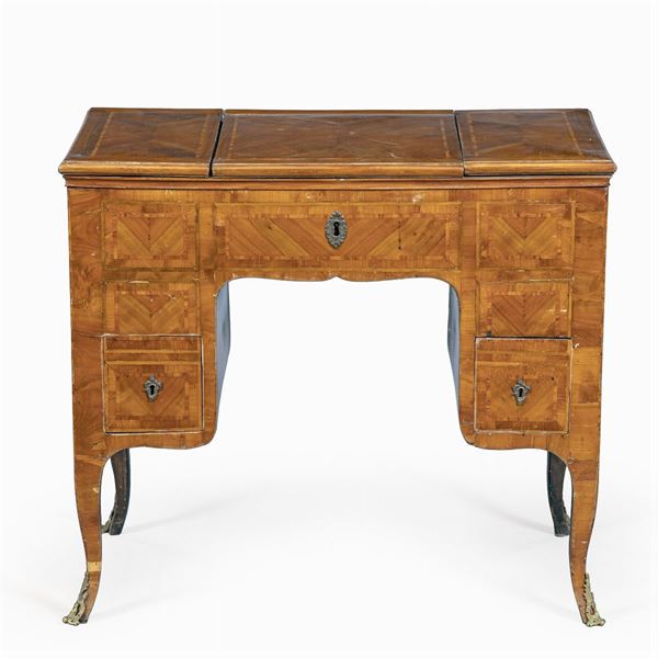 Cherry wood cabinet  (Italy, 19th century)  - Auction Old Master Paintings, Furniture, Sculpture and  Works of Art - Colasanti Casa d'Aste