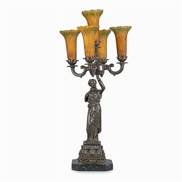 Lampada da tavolo in bronzo brunito