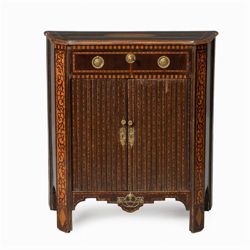 Piccola Credenza in Mogano