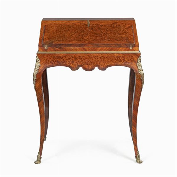 Bureau dos d'âne in radica e bois de rose