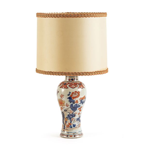 Electrified vase in Imari porcelain