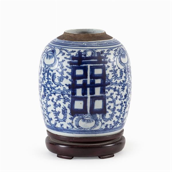 Vaso in porcellana bianco e blu