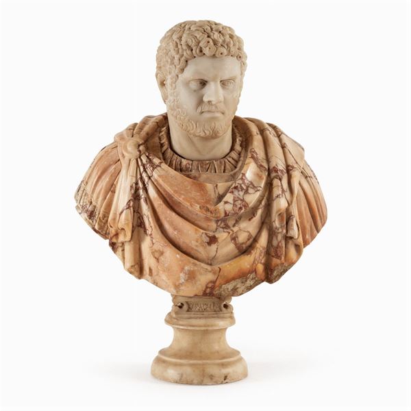 Busto ritratto in marmo bianco di Carrara e marmo giallo antico