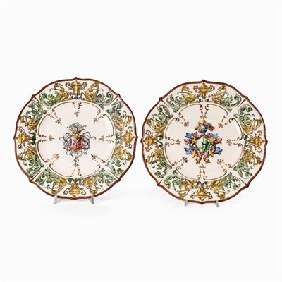 Coppia di Piatti in Ceramica