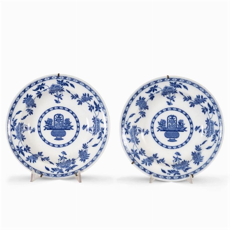 Coppia di Piatti Fondi in Porcellana Royal Minton