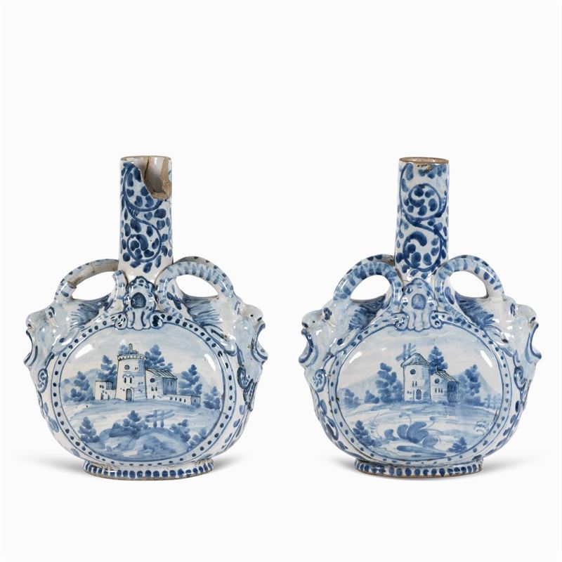 Coppia di Vasi a Fiasca in Maiolica Dipinta