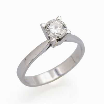 Anello Solitario in Oro Bianco 18kt con un Diamante