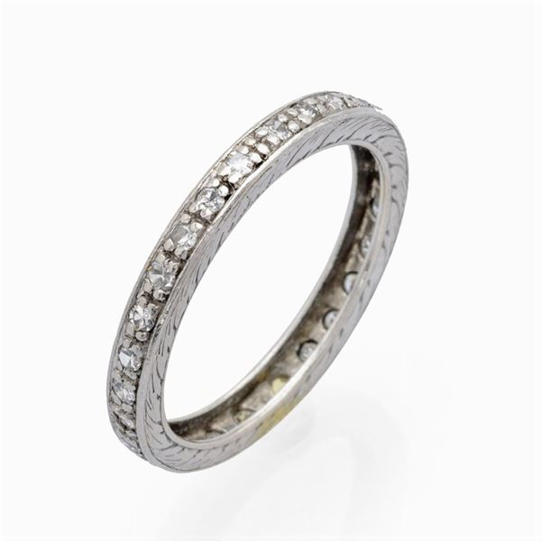 Anello fede in platino con diamanti taglio huit - huit